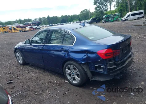 2018 BMW 330I xDrive z USA, uszkodzony, nr VIN WBA8D9C52JA608243